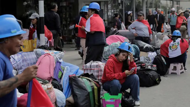 Peru'da Madenciler Sokaklara Döküldü: Protestolar Neden Kızıştı?