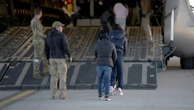 Kosova, ABD'den Sınır Dışı Edilen Göçmenleri Ülkesine Davet Etti