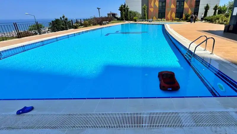 Samsun'da Üzücü Olay: 4 Yaşındaki Çocuk Akülü Arabasıyla Havuzda Can Pazarı Verdi