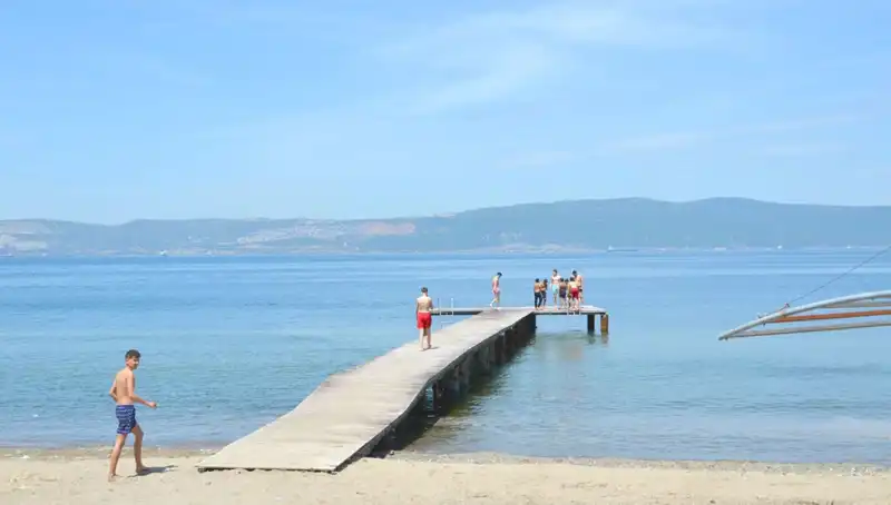 Sıcak Havalar ile Plajlar Dolduruluyor: Deniz Keyfi Herkesi Büyülüyor