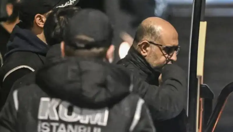 Aziz İhsan Aktaş'ın Ev Hapsi Kalktı, Gözler Yeni Sürece Çevrildi
