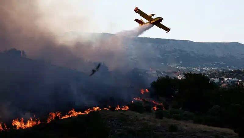 Sakız Adası’ndaki Orman Yangını Kontrol Altına Alındı, Hasar ve Sebepleri Araştırılıyor