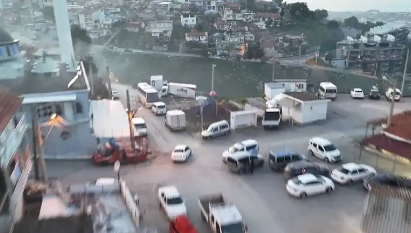 İzmir'de Dev Operasyon: 99 Gözaltı ve Suç Ağına Darbe