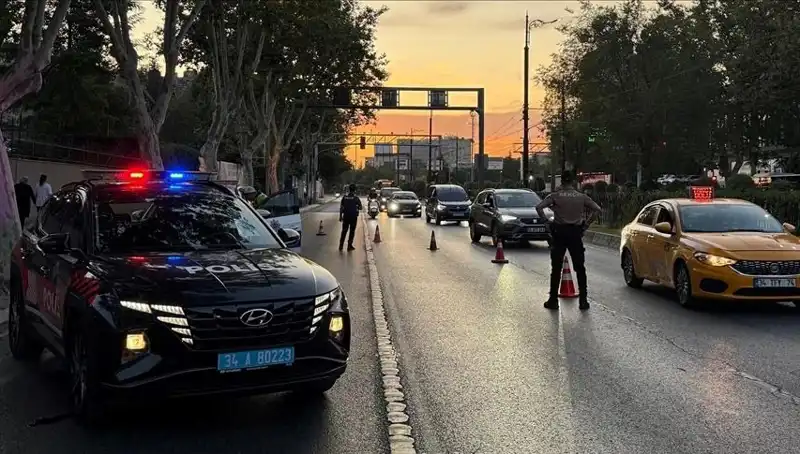 İstanbul'da 'Huzur İstanbul' Uygulaması: Yüzlerce Kişi Gözaltına Alındı