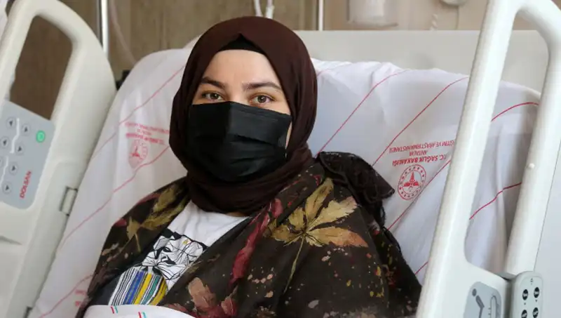 Bitki Çaylarının Karaciğer Üzerindeki Gizli Tehlikesi: Bir Yaşam Mücadelesi