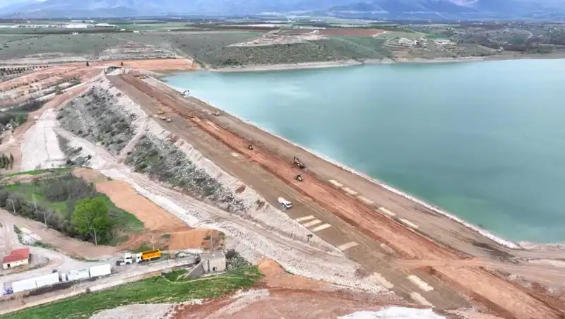 Sultansuyu Barajı'nda Gövde Onarım Çalışmaları Hızla İlerliyor