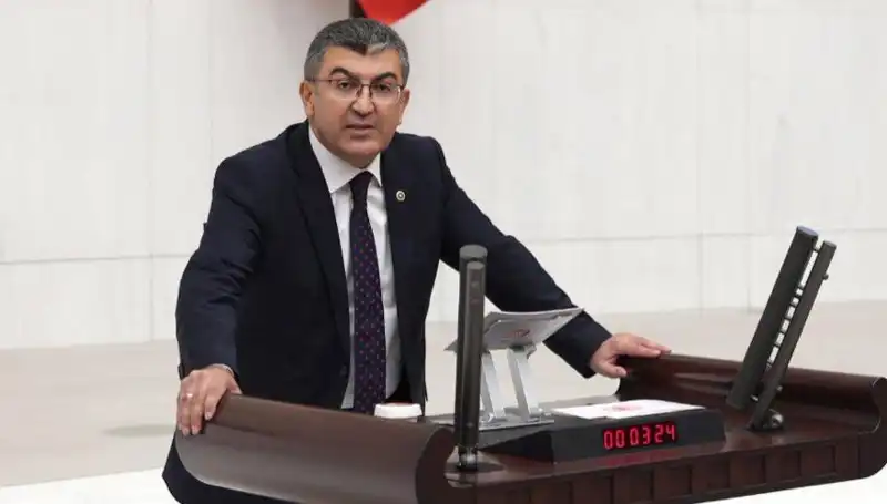 Hasan Ekici, Gelecek Partisi’nden Neden İstifa Etti? Beklenmedik Sebepler!