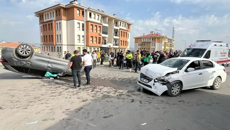 Nurdağı’nda Korkunç Kaza: 6 Çocukla Birlikte 9 Yaralı