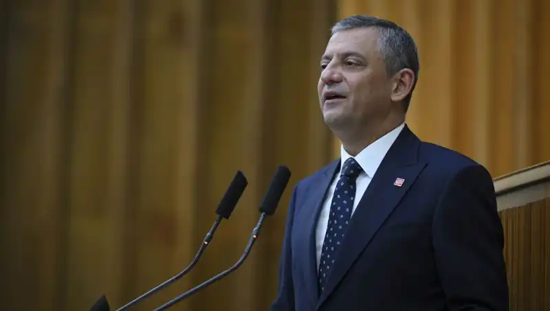 Özel'den CHP Kurultay Davasına Sert Tepki: Siyasi Geleceği Tehdit Ediyor