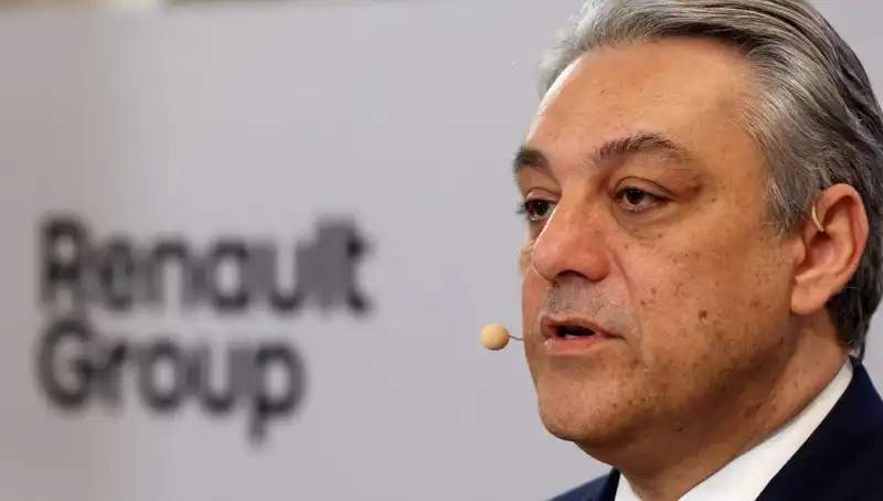 Renault’da Üst Düzey İstifa: Otomotiv Dünyasında Şok Gelişme