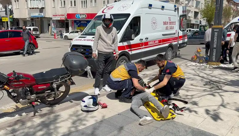 Aksaray’da Motosiklet Kazası: İki Yaralı ve Kaza Anının Tüm Detayları