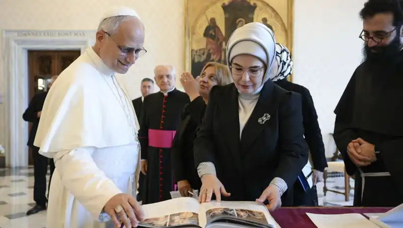 Emine Erdoğan ve Papa Leo Görüşmesi: Gazze için Tarihi Adım