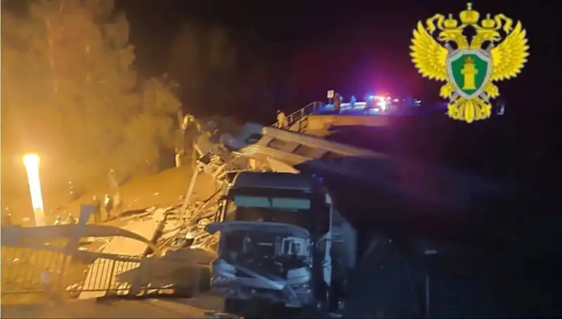Rusya'da Yaşanan Köprü Çökmeleri ve Tren Felaketi: Yürek Yakan Sonuçlar