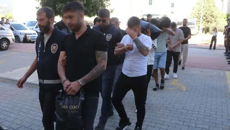 Sahte eskort ilanıyla 12 milyon lira dolandırıcılığının ayrıntılarıyla yüzleşin!