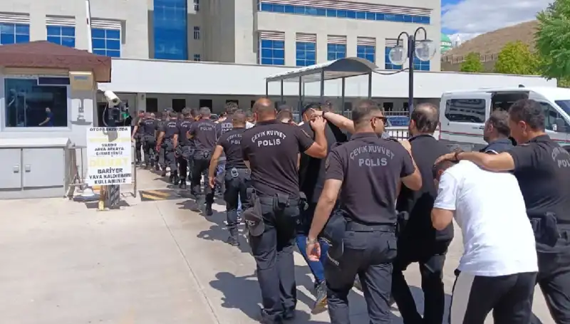 Ankara'da Avukatların da İçinde Olduğu Haraç Çetesi Çökertildi!