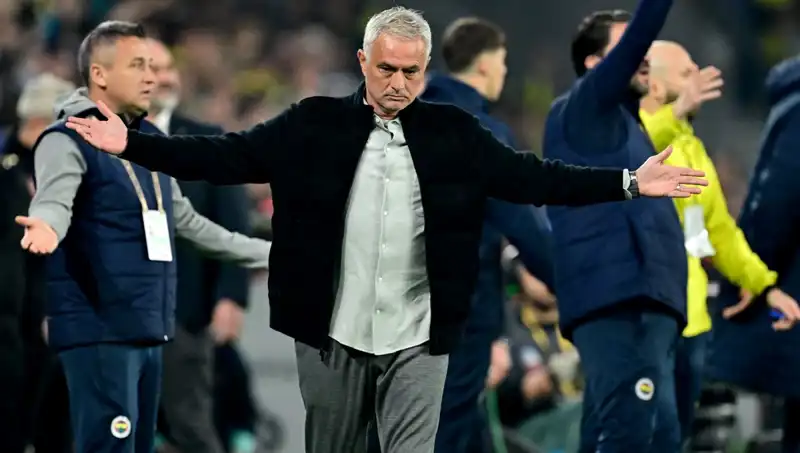 Mourinho'ya Gelen Tepkiler: "Modası Geçmiş Bir İsim"