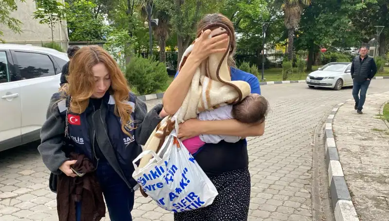 Evlerden Hırsızlık Yapan Kadın Polisin Takibine Takıldı