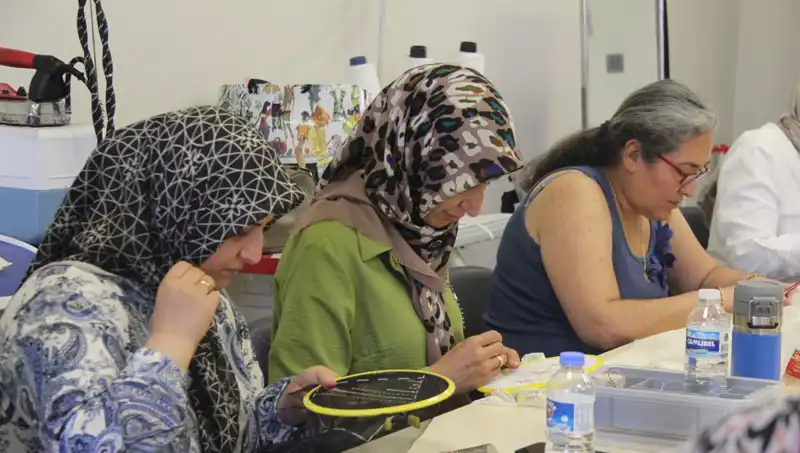 Tel Kırma Sanatıyla Aile Ekonomisi Güçleniyor: Göz Alıcı Tasarımlar