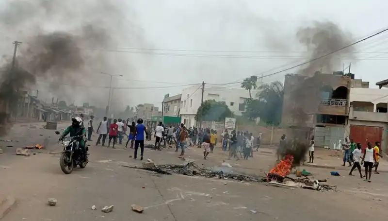 Togo'da Protestolar Büyüyor: Nehirlerde 7 İnsanın Cesedi Bulundu