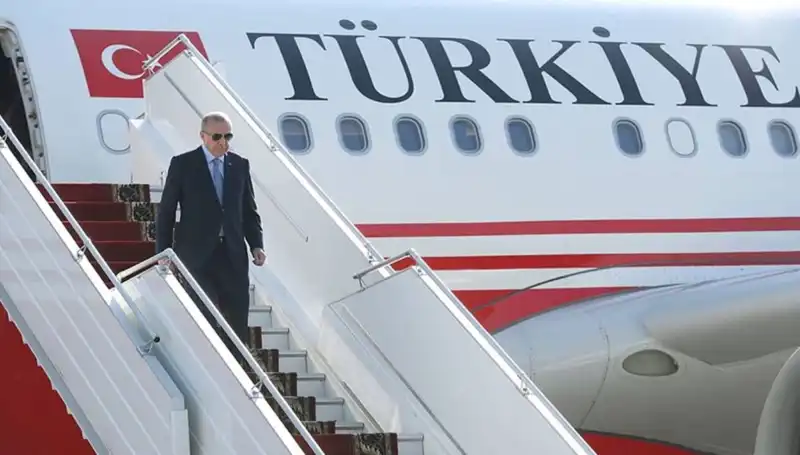 Cumhurbaşkanı Erdoğan, İtalya'daki Temaslarını Tamamlayarak Türkiye'ye Döndü