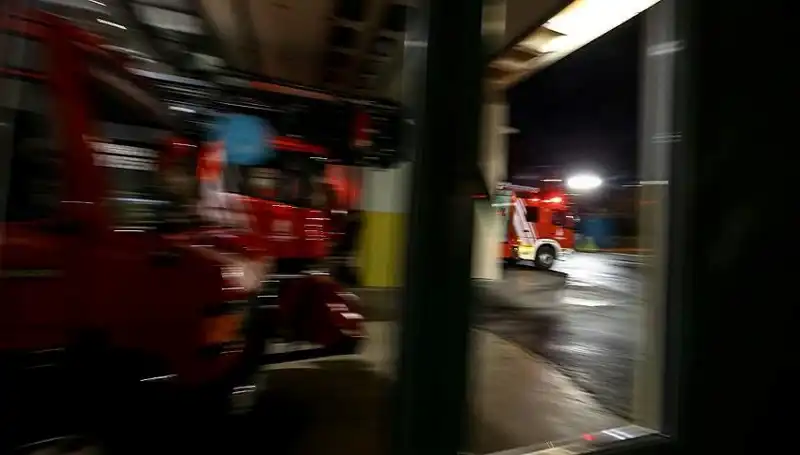 Konya'da İş Yeri Yangını: Dumandan Etkilenerek Hastaneye Kaldırılan 4 Kişi