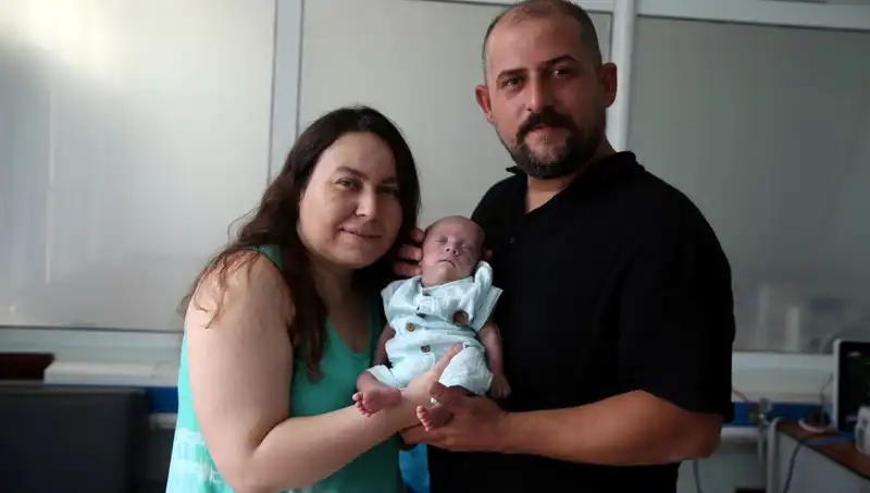 800 Gram Doğan Bebeğin Yoğun Bakımda Geçirdiği Zorlu 4 Ay