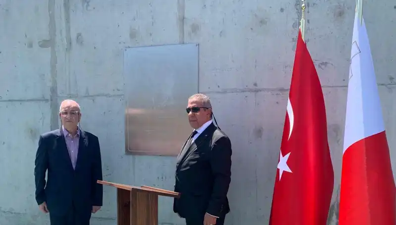Avrupa'nın Üzerinde Atatürk İzi: Yeni Caddede "Yurtta Sulh Cihanda Sulh" Vurgusu