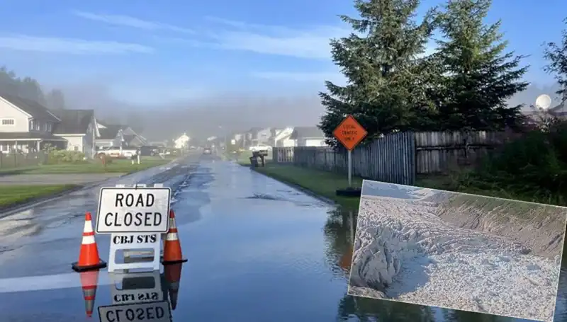 Alaska'daki Buzul Barajı Taştı, Bölgeyi Tehdit Eden Tahliye Çağrıları Yapıldı