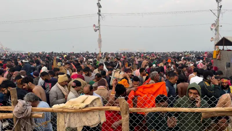 Hindistan'da Dini Festivalde Meydana Gelen İzdiham: 6 Kişi Hayatını Kaybetti