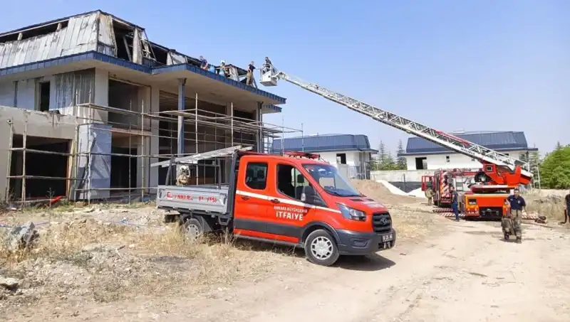Ankara Gölbaşı'ndaki Villalarda Yangın Korku Dolu Anlar Yaşattı