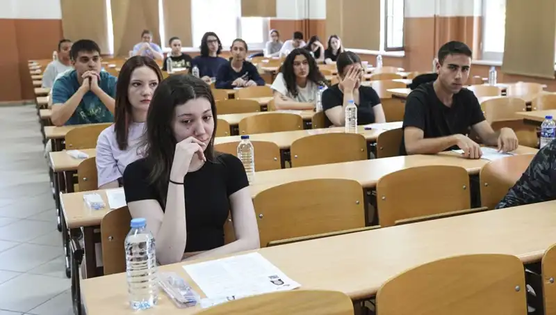 YKS Sonuçları Açıklandı! Öğrenci ve Ailelerin İlk Tepkileri