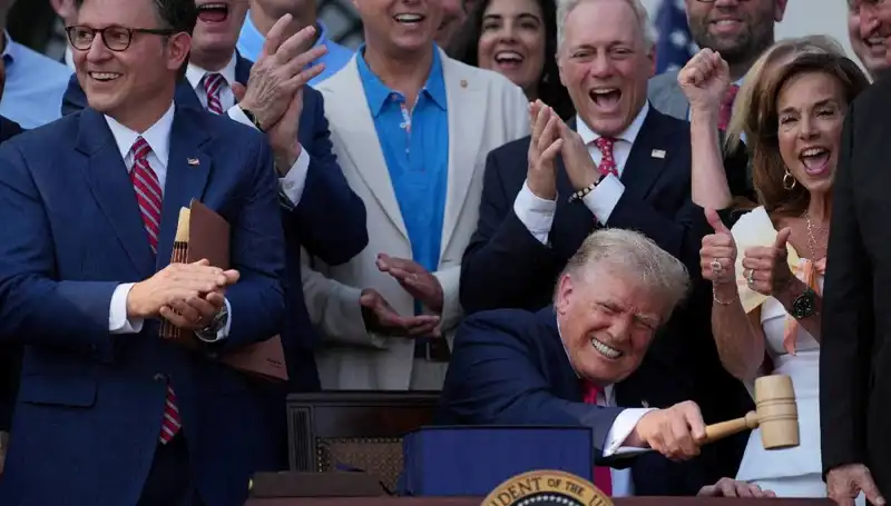 Trump, 'Büyük ve Güzel Yasa Tasarısı' ile Ekonomiyi Canlandırmayı Hedefliyor