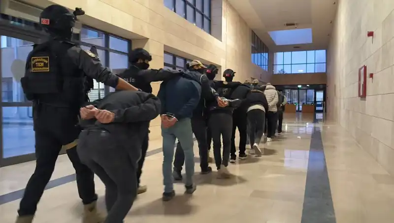 Türkiye Genelinde DAEŞ'a Yönelik Dev Operasyon: 298 Şüpheli Yakalandı