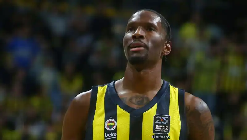 Nigel Hayes-Davis'in Yeni Takımı ile Sonbahar Mücadelesi Başlıyor