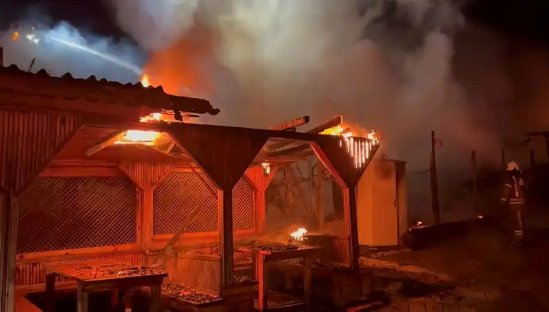Şile’de Müzik ve Tadıyla Ünlü Altı Gözleme Restoranı Küller İçinde Kaldı