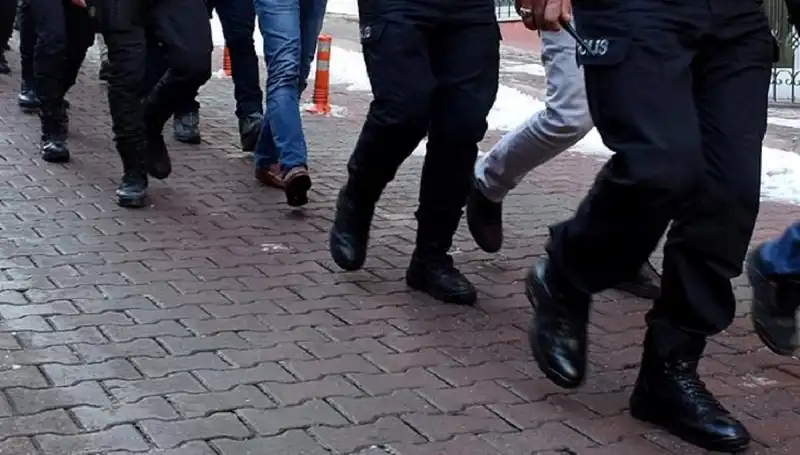 MİT ve Emniyet'ten FETÖ'ye Yönelik Geniş Kapsamlı Operasyonun Detayları
