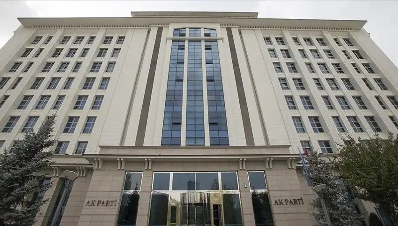 AK Parti, Yeni Anayasa Komisyonu ile Türkiye'ye Yön Vermeye Hazırlanıyor