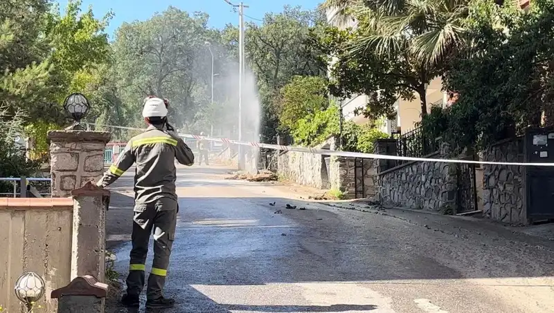 Bursa’daki Doğalgaz Patlaması: Üç İşçi Hastaneye Kaldırıldı!