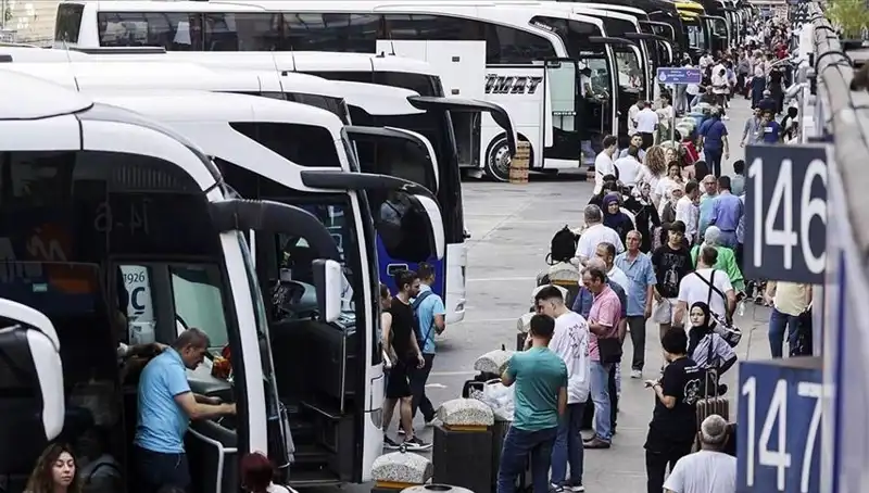 İstanbul'dan Ayrılanların Sayısı: 369 Bin 453 Kişi Neden Gitti?
