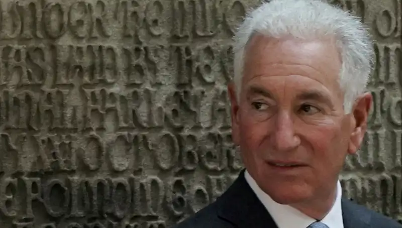 ABD Senatosu'ndan Trump'ın Düğününe Onay: Krizin Eşiğindeki İlişki