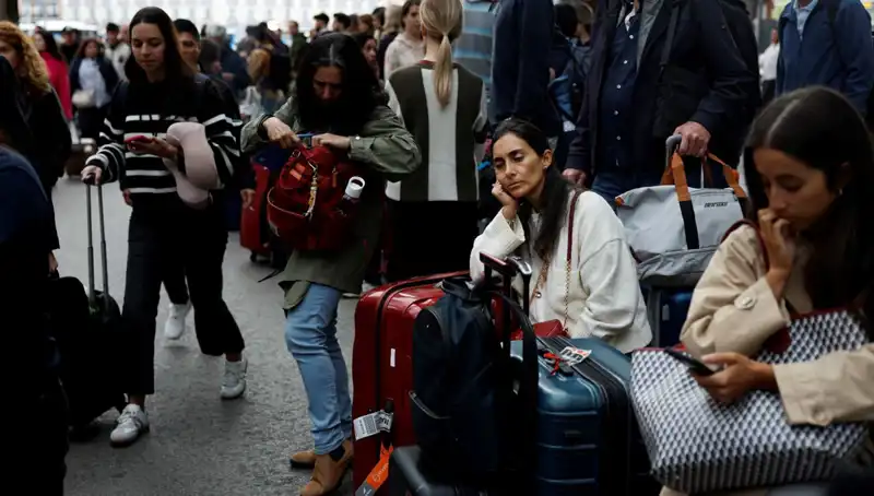 İspanya'da Kablo Hırsızlığı: Tren Yolcuları Günlerce Mahsur Kaldı!
