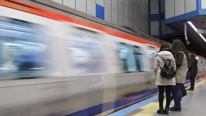 İstanbul'da 1 Mayıs İçin Ulaşım Önlemleri: Metro ve Metrobüs Durumunu Öğrenin!