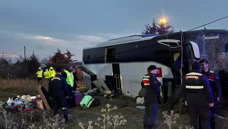 Çanakkale'de Feci Otobüs Kazası: 37 Yaralı, Detaylar Şok Ediyor!